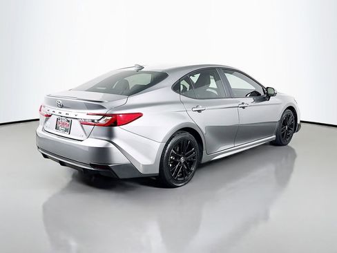 Certified 2025 Toyota Camry SE FWD image 5