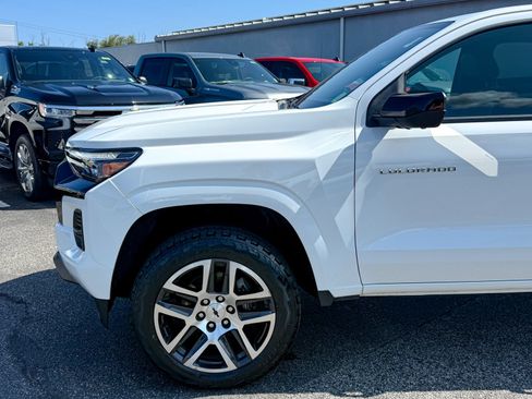 Certified 2023 Chevrolet Colorado Z71 w/ Z71 Convenience Package 2 AWD/4WD image 9