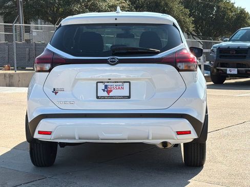 Certified 2025 Nissan Kicks Play S image 7