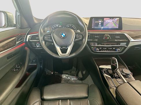 Used 2019 BMW 530i xDrive w/ Convenience Package AWD/4WD image 23