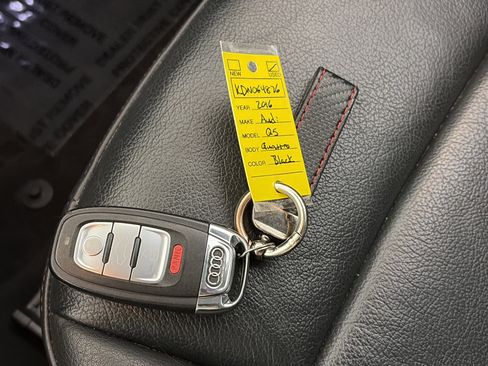 Used 2016 Audi Q5 2.0T Premium Plus w/ Technology Package image 32