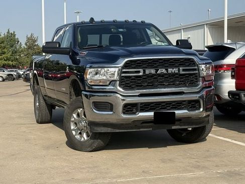 Used 2020 RAM 2500 Tradesman AWD/4WD image 2