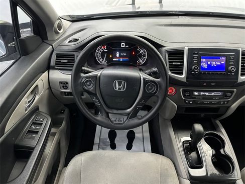 Used 2018 Honda Pilot LX image 23