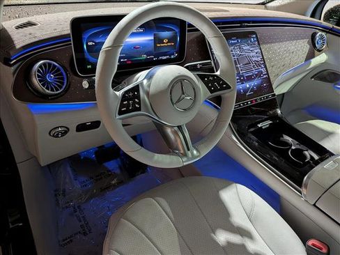 New 2026 Mercedes-Benz EQE 320 4MATIC SUV image 3