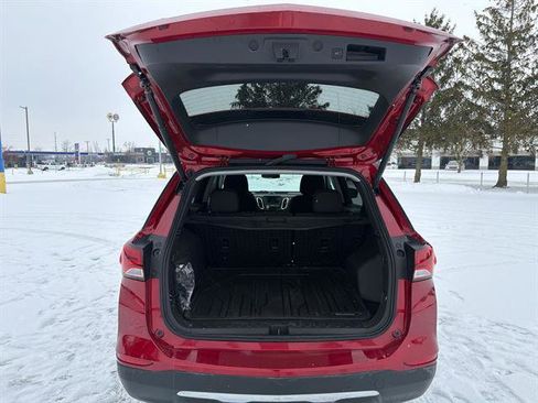 Used 2024 Chevrolet Equinox LT w/ LPO, Floor Liner Package image 18