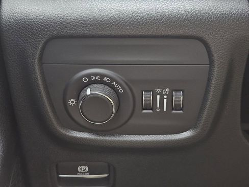 New 2026 Jeep Grand Cherokee L 2WD image 17