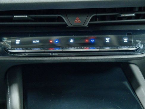 New 2025 Buick Envision Sport Touring image 41