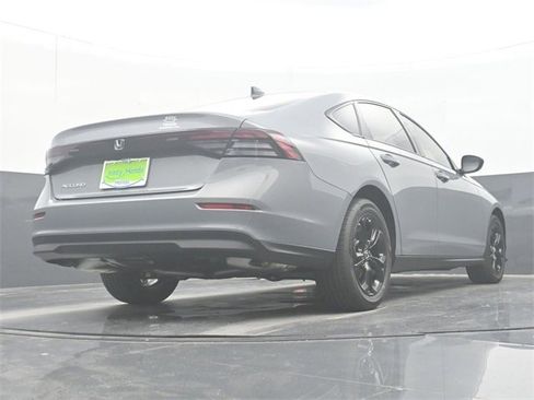 Certified 2025 Honda Accord SE image 31