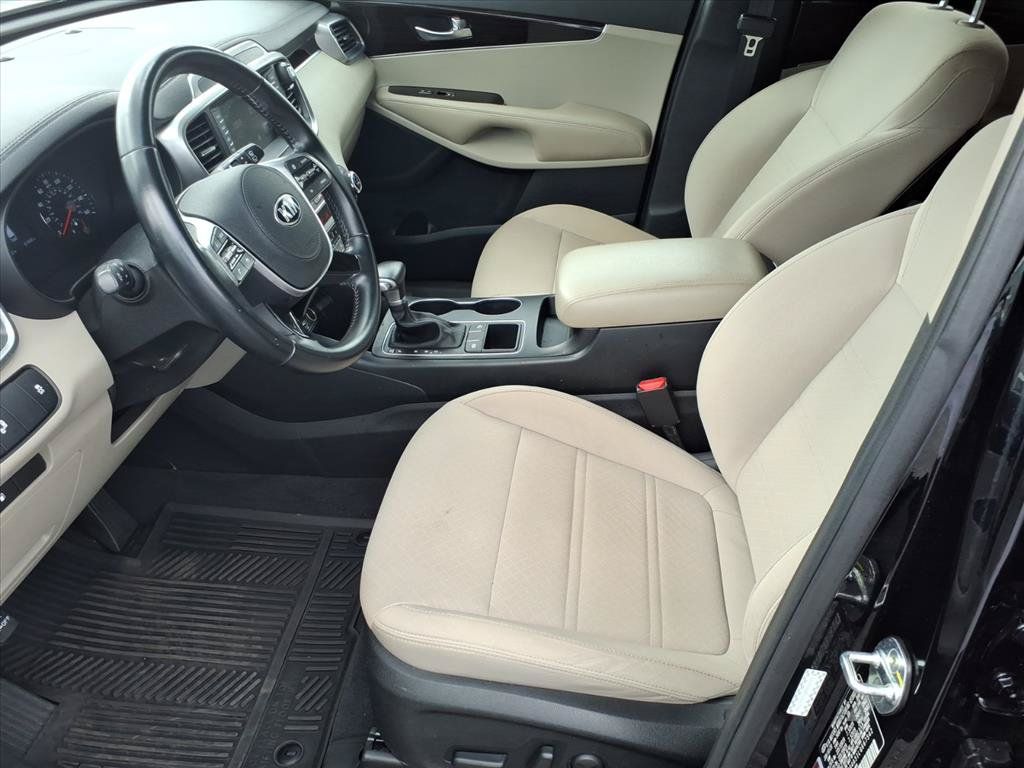 Used 2020 Kia Sorento S FWD image 10