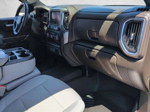 Used 2022 Chevrolet Silverado 1500 LT AWD/4WD image 20