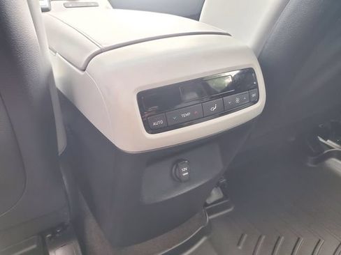 Used 2025 Hyundai Palisade SEL AWD/4WD image 12