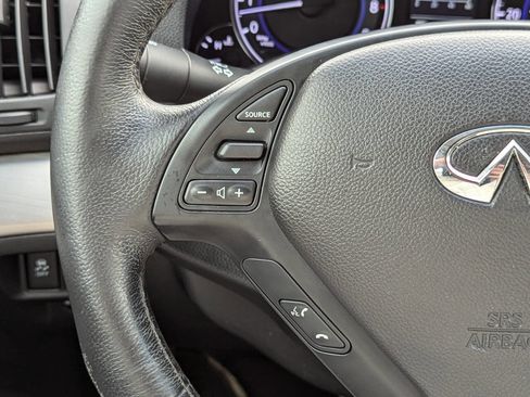 Used 2015 INFINITI Q40 Base AWD 4dr Sedan w/ Moonroof Package image 25