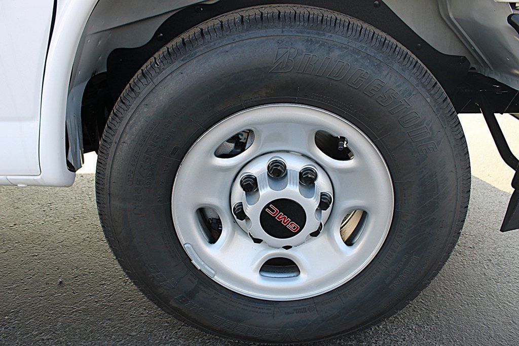 Used 2025 GMC Savana 2500 w/ Driver Convenience Package RWD image 35