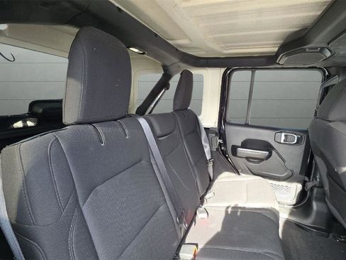 Used 2020 Jeep Wrangler Unlimited Sport S image 30