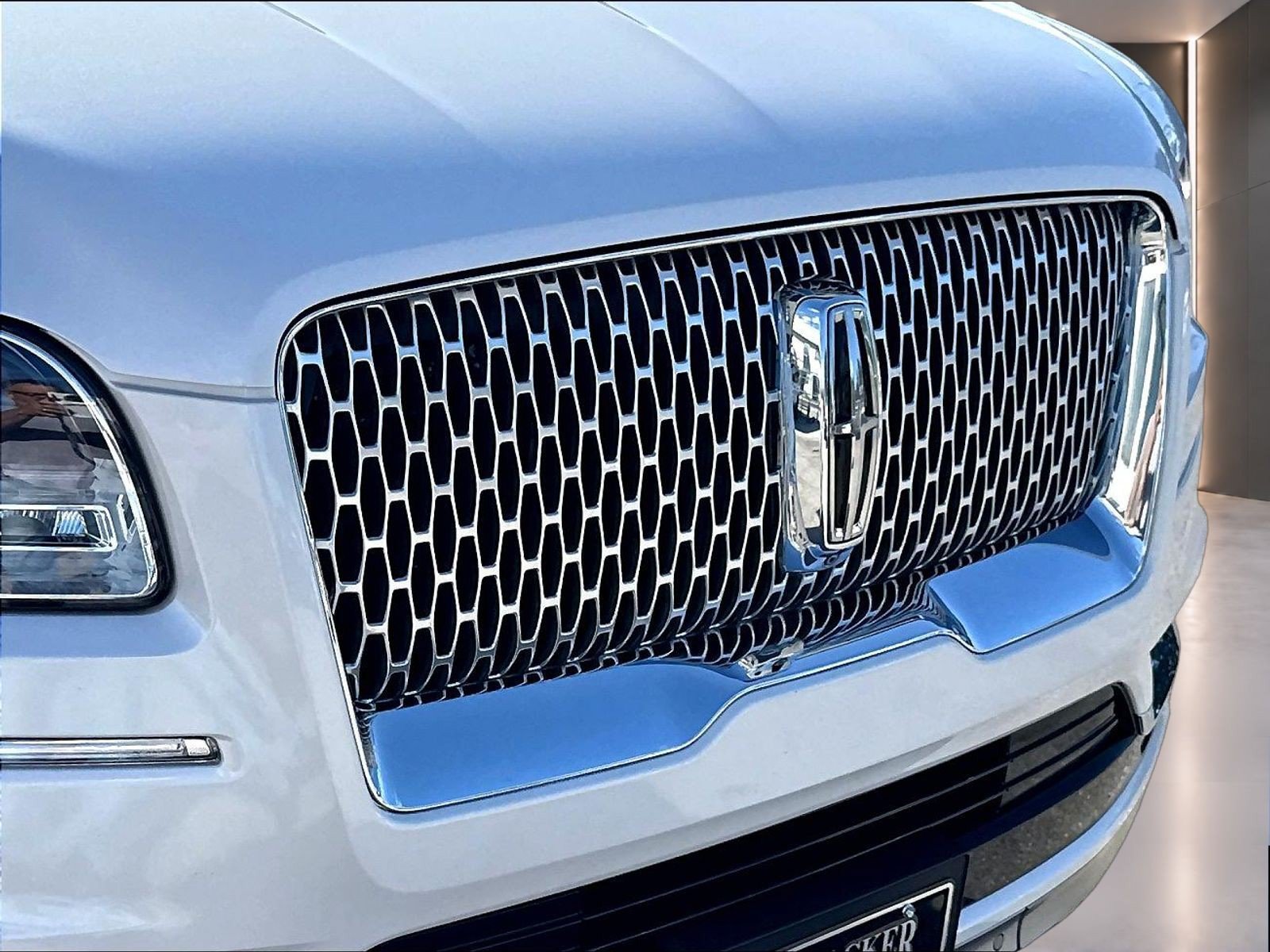Used 2019 Lincoln Navigator L Reserve AWD/4WD image 38