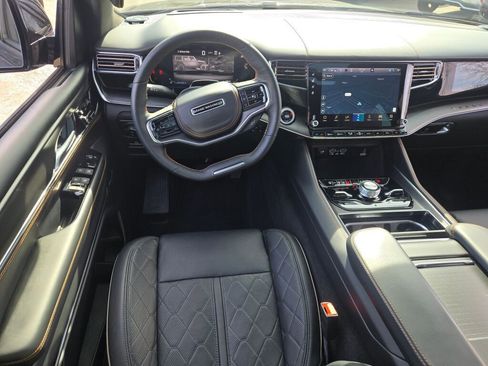 Used 2025 Jeep Grand Wagoneer Series III w/ Quick Order Packagew 28T image 22