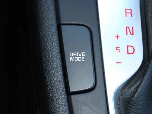 Used 2023 Kia Forte LXS image 22