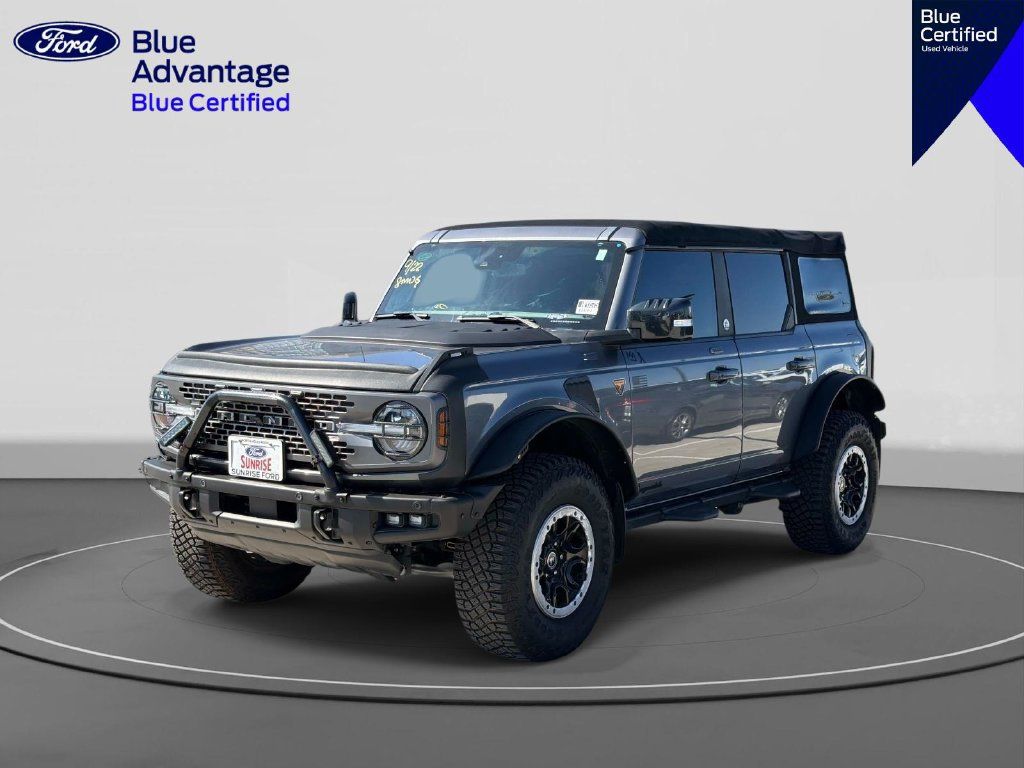 Used 2023 Ford Bronco Badlands AWD/4WD image 1