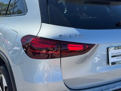 New 2026 Mercedes-Benz GLA 250 image 18