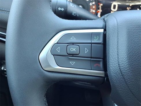 New 2026 Jeep Compass Latitude image 21