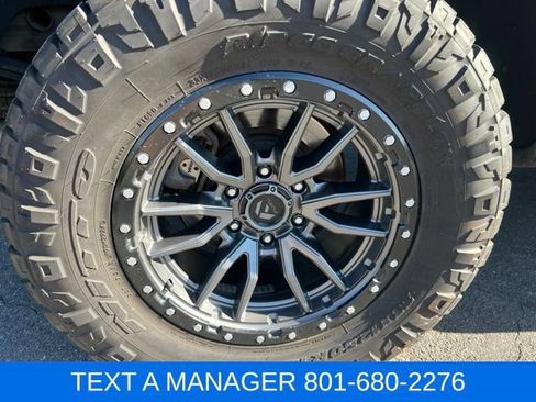 Used 2019 Chevrolet Silverado 1500 LTZ w/ LTZ Plus Package AWD/4WD image 8