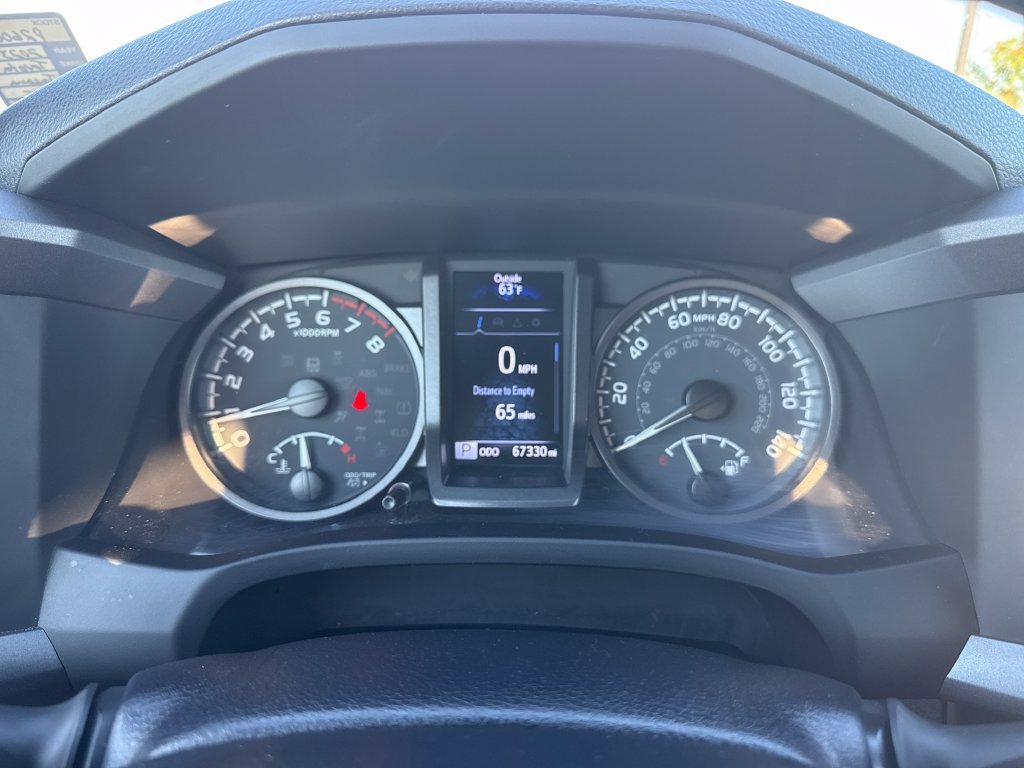 Used 2023 Toyota Tacoma TRD Off-Road w/ Technology Package AWD/4WD image 18