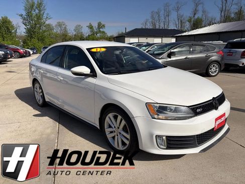 Used 2012 Volkswagen Jetta GLI FWD image 1