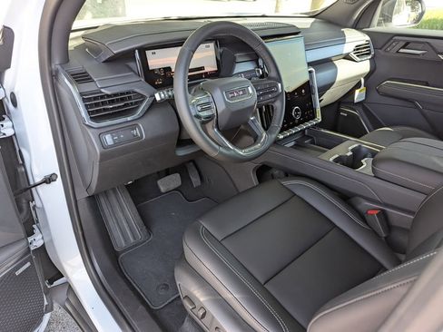 Used 2026 GMC Acadia Elevation w/ Black Edition FWD image 11