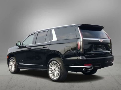 Used 2023 Cadillac Escalade Premium Luxury image 6