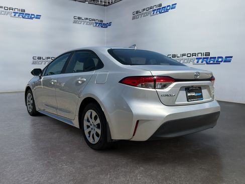 Used 2025 Toyota Corolla LE FWD image 7