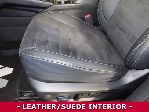 Used 2024 Mitsubishi Outlander SE image 8