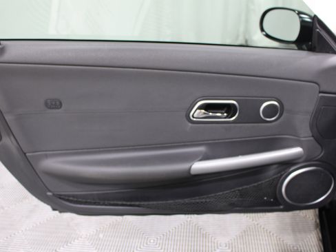 Used 2005 Chrysler Crossfire SRT-6 RWD image 6