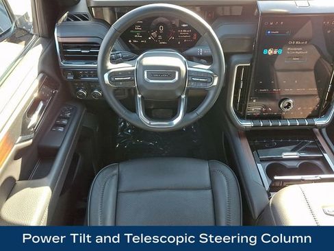 Used 2025 GMC Yukon XL Denali image 16