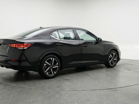 Used 2025 Nissan Sentra SV image 7