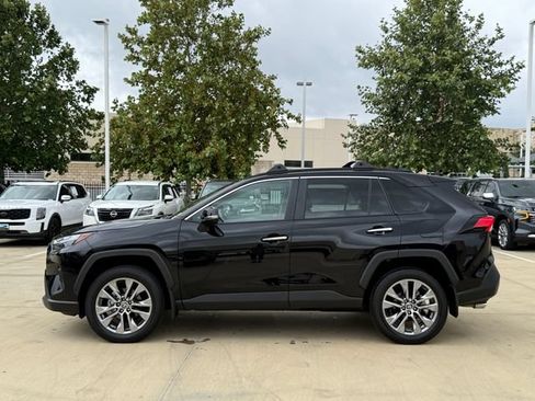 Used 2025 Toyota RAV4 Limited FWD image 6
