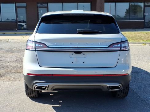 Used 2023 Lincoln Nautilus Reserve AWD/4WD image 4
