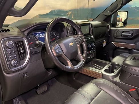 Used 2022 Chevrolet Silverado 3500 High Country w/ Z71 Off-Road Package image 31