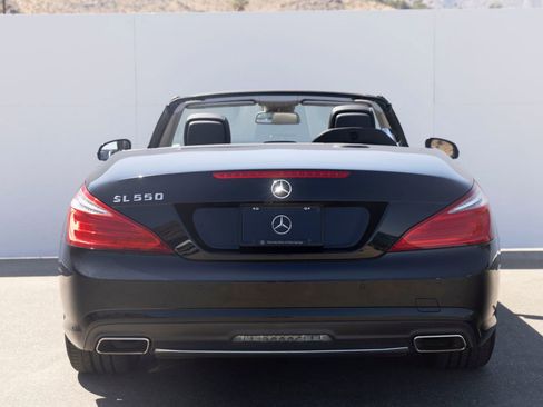 Used 2014 Mercedes-Benz SL 550 image 10