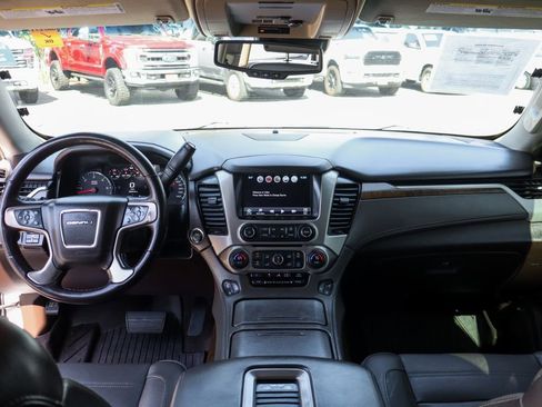 Used 2019 GMC Yukon XL Denali w/ Open Road Package AWD/4WD image 33