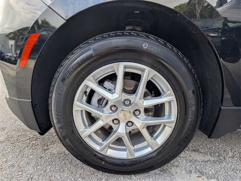 Used 2024 Chevrolet Equinox LT image 18