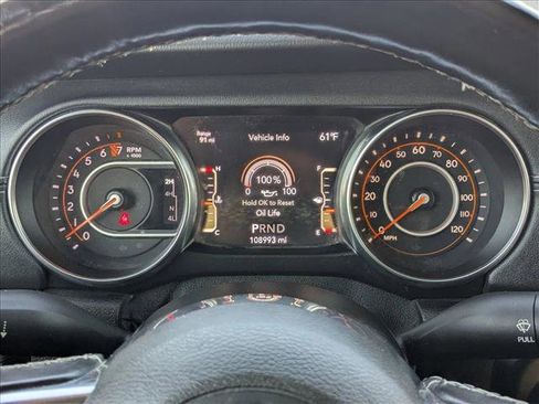 Used 2020 Jeep Gladiator Overland image 11