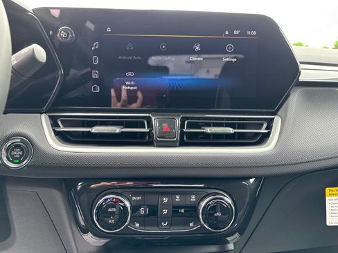 New 2026 Chevrolet TrailBlazer LT w/ Convenience Package FWD image 15