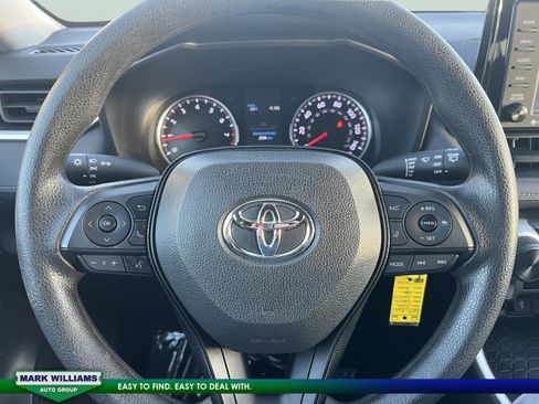 Used 2020 Toyota RAV4 LE image 15