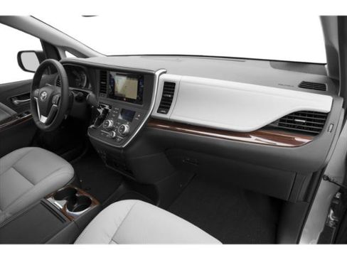 Used 2015 Toyota Sienna XLE w/ XLE Navigation Package AWD/4WD image 16