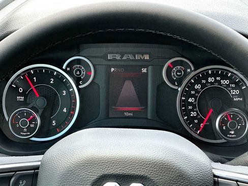 New 2026 RAM 2500 Lone Star AWD/4WD image 19