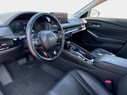 Used 2025 Honda Accord EX-L image 31