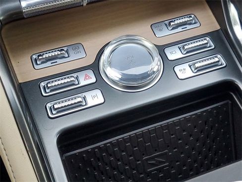 Certified 2024 Lincoln Nautilus Reserve w/ Equipment Group 203A image 27