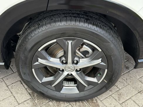 Used 2024 Honda HR-V EX-L image 32