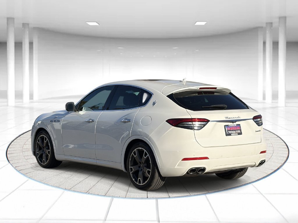 Used 2023 Maserati Levante GT AWD/4WD image 2