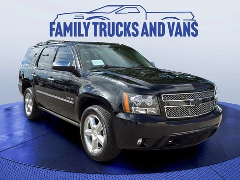 Used 2011 Chevrolet Tahoe LTZ AWD/4WD image 7